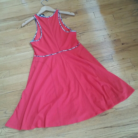 Ladies dress - Picture 3 of 6